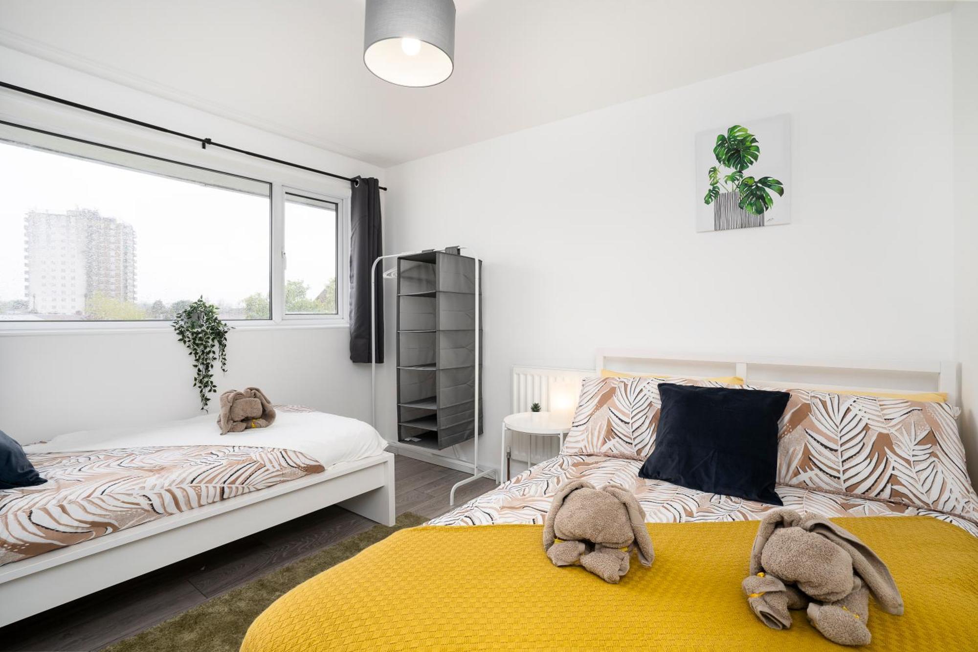 Modern 4 Bed House-Free Parking Leilighet Burton  Eksteriør bilde